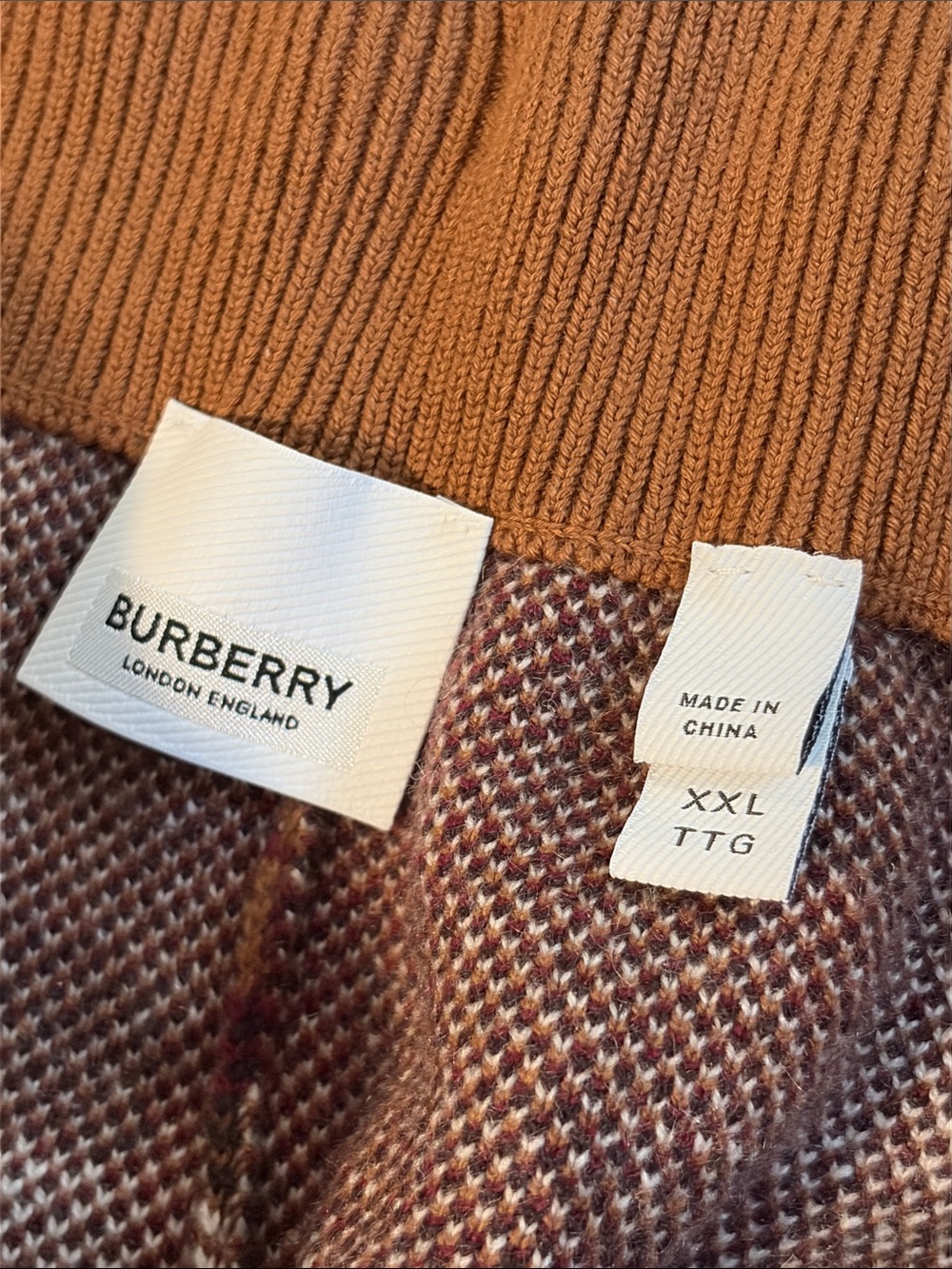 Genuine Burberry Nova Check Cashmere Sweatpants Size XXL - Picture 2 of 7